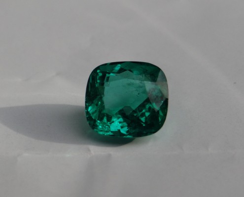 © Mensal Emeralds