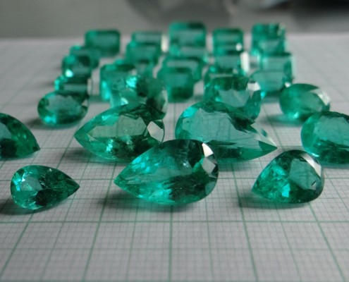 © Mensal Emeralds